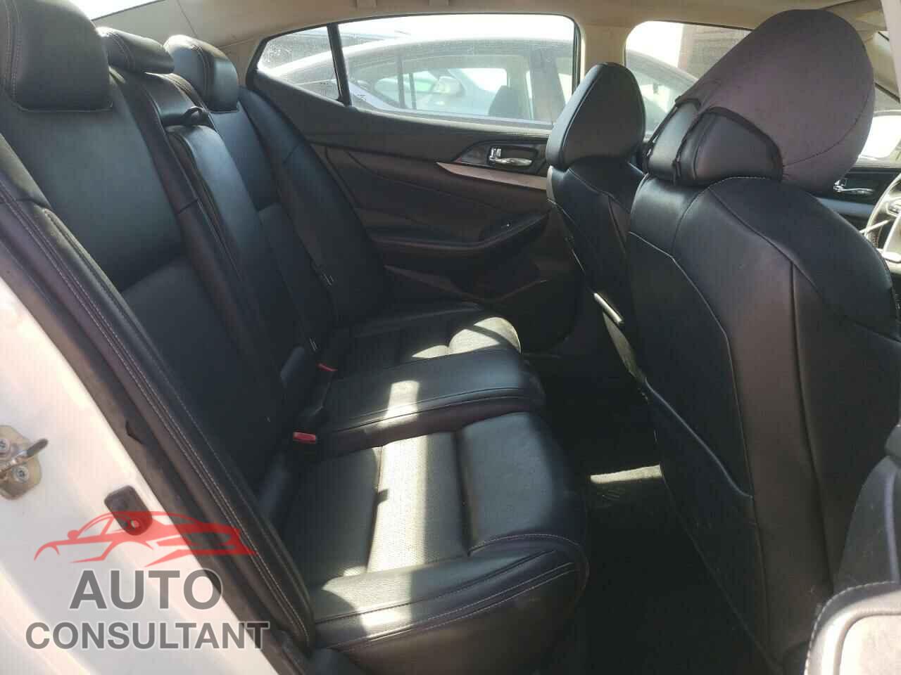 NISSAN MAXIMA 2017 - 1N4AA6AP1HC413805