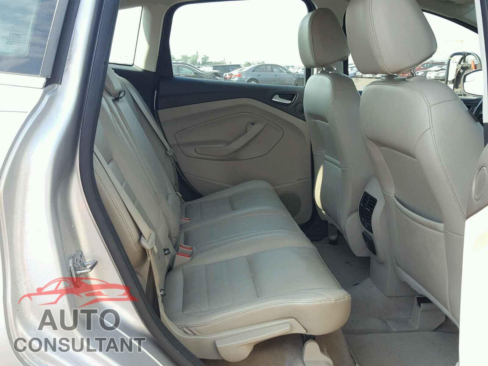 FORD CMAX 2015 - 1FADP5CU2FL112708