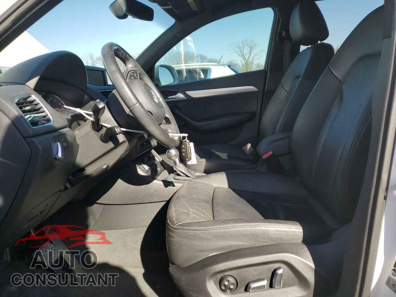 AUDI Q3 2016 - WA1BFCFS2GR016623