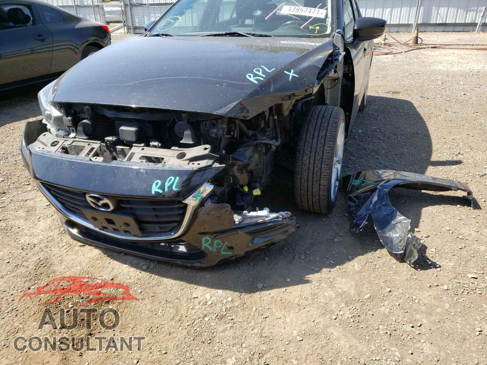 MAZDA 3 2017 - 3MZBN1L7XHM116577
