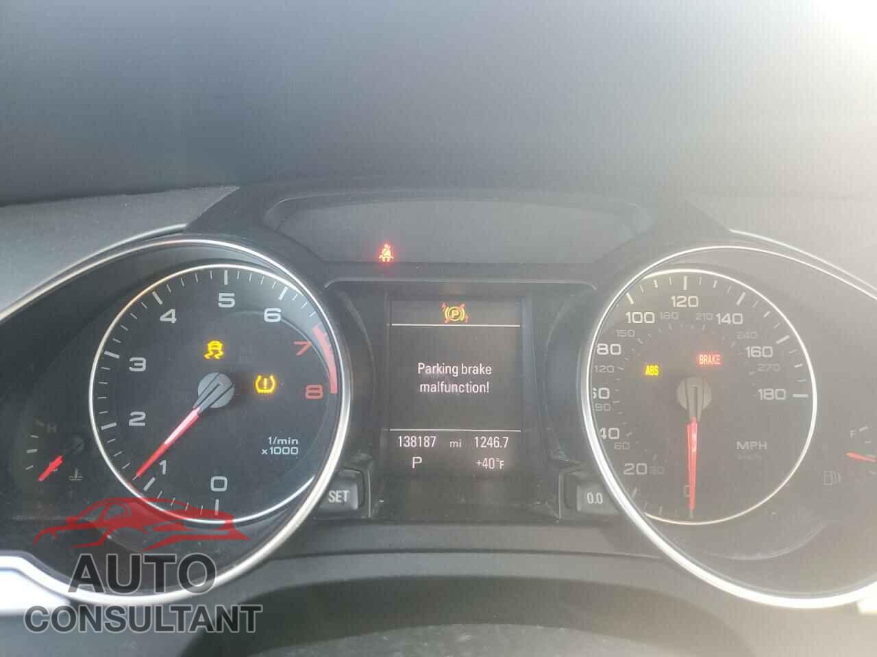 AUDI A5 2011 - WAULFAFH6BN014809