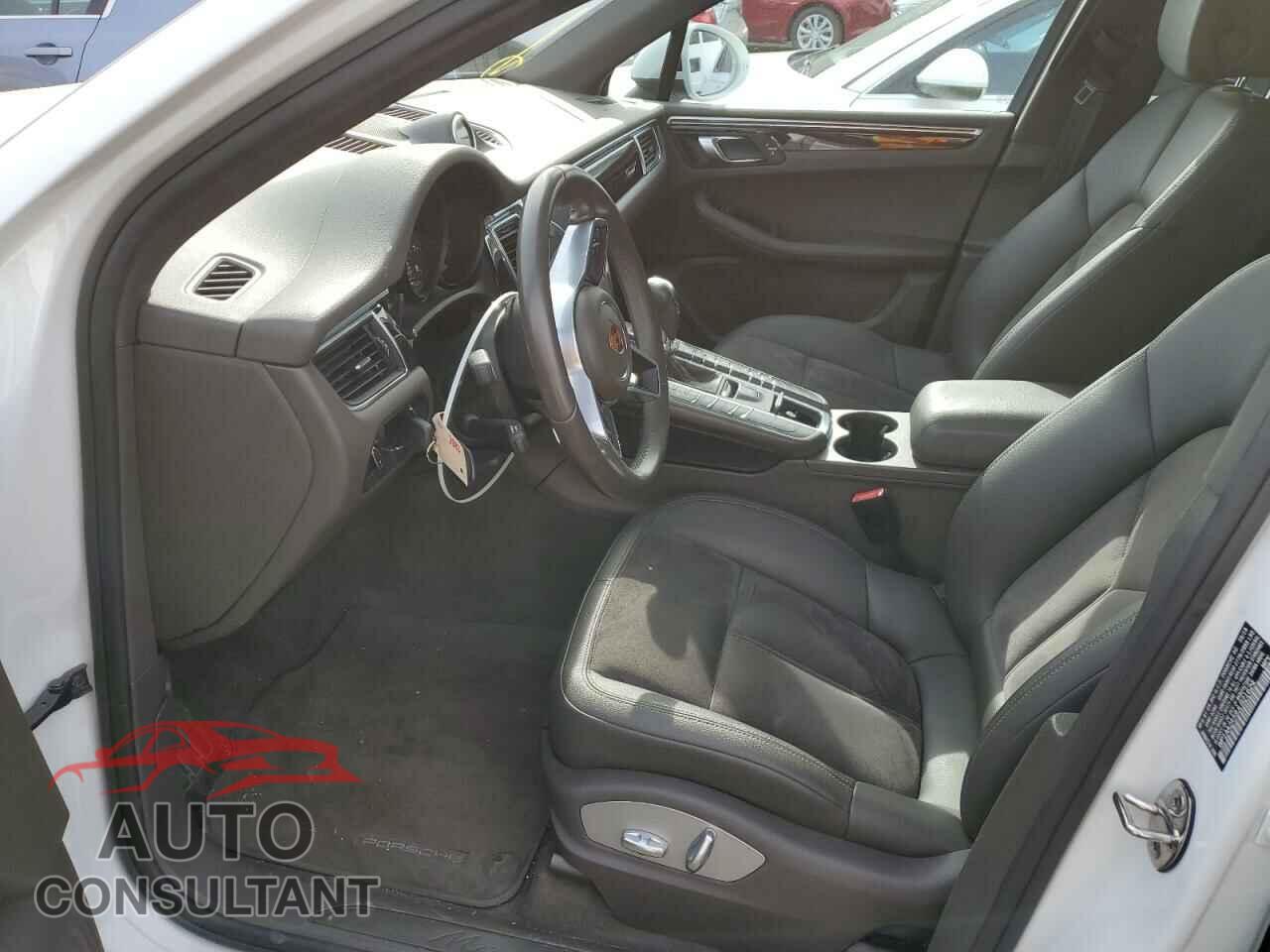 PORSCHE MACAN 2018 - WP1AA2A58JLB21624