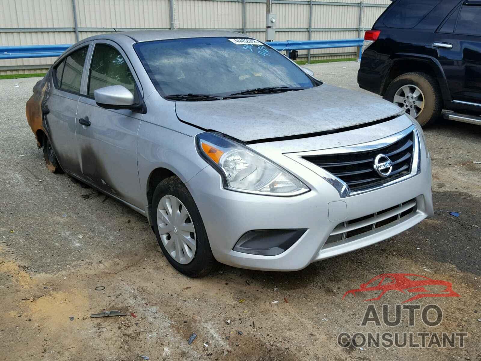 NISSAN VERSA 2018 - 3N1CN7APXJL830916