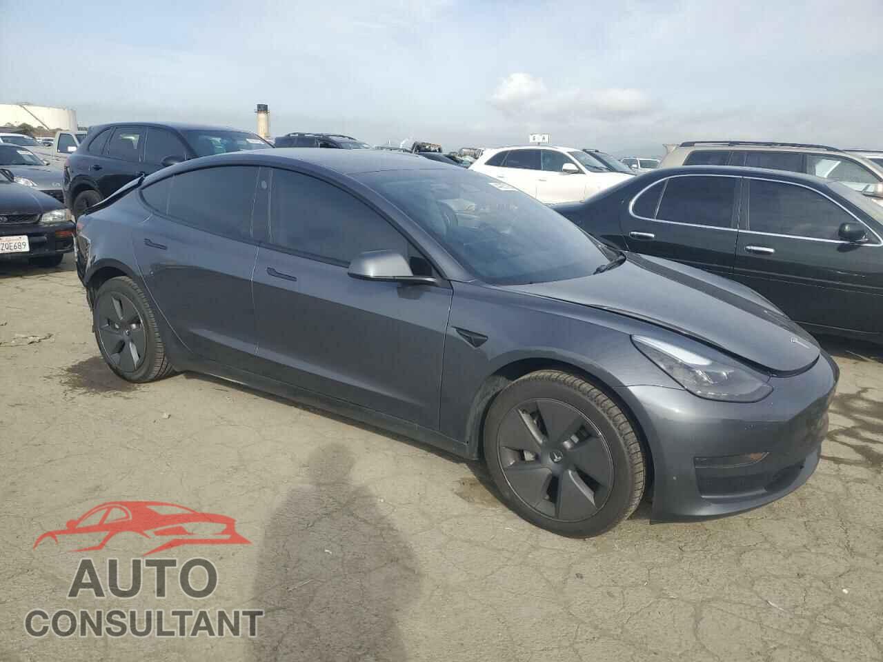 TESLA MODEL 3 2023 - 5YJ3E1EA5PF679135