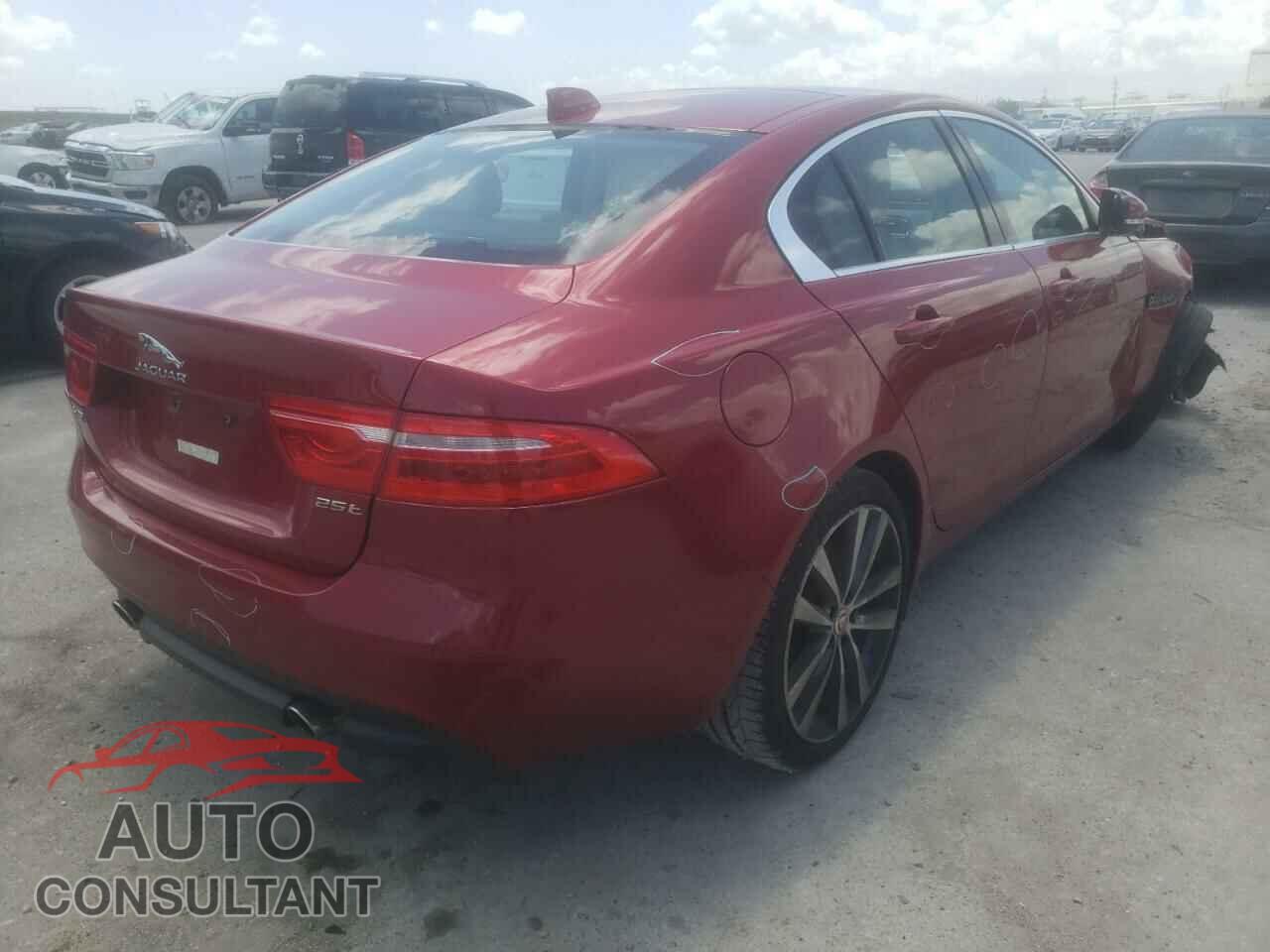 JAGUAR XE 2017 - SAJAE4BG2HA955218