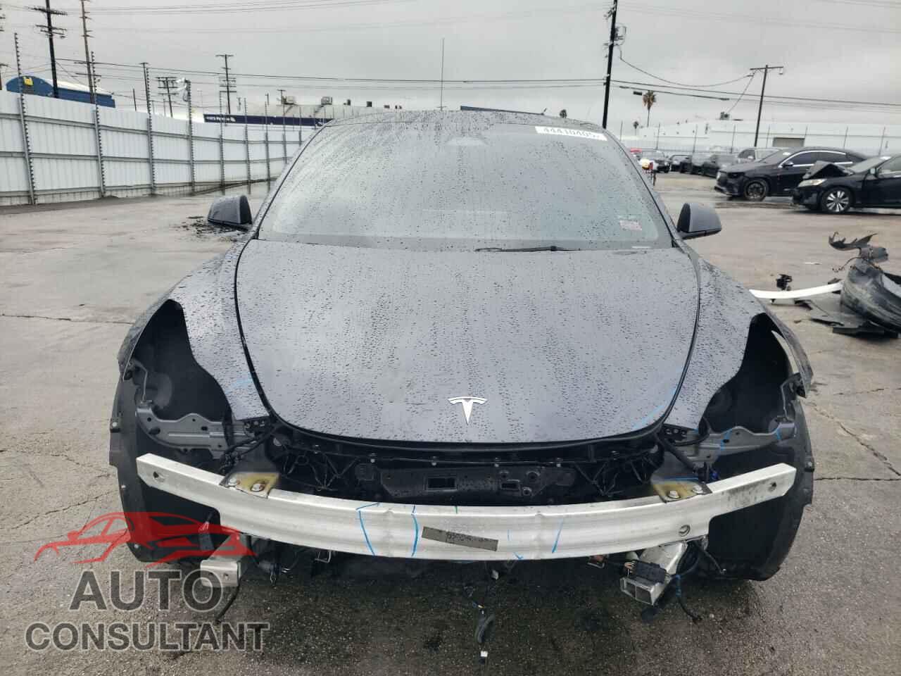 TESLA MODEL 3 2022 - 5YJ3E1EB8NF323669