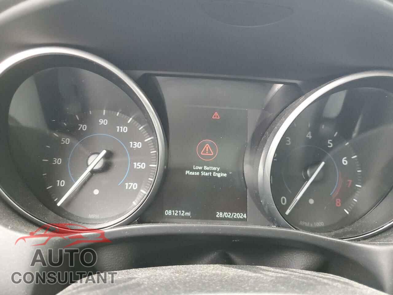 JAGUAR XE 2017 - SAJAJ4BV5HCP15076