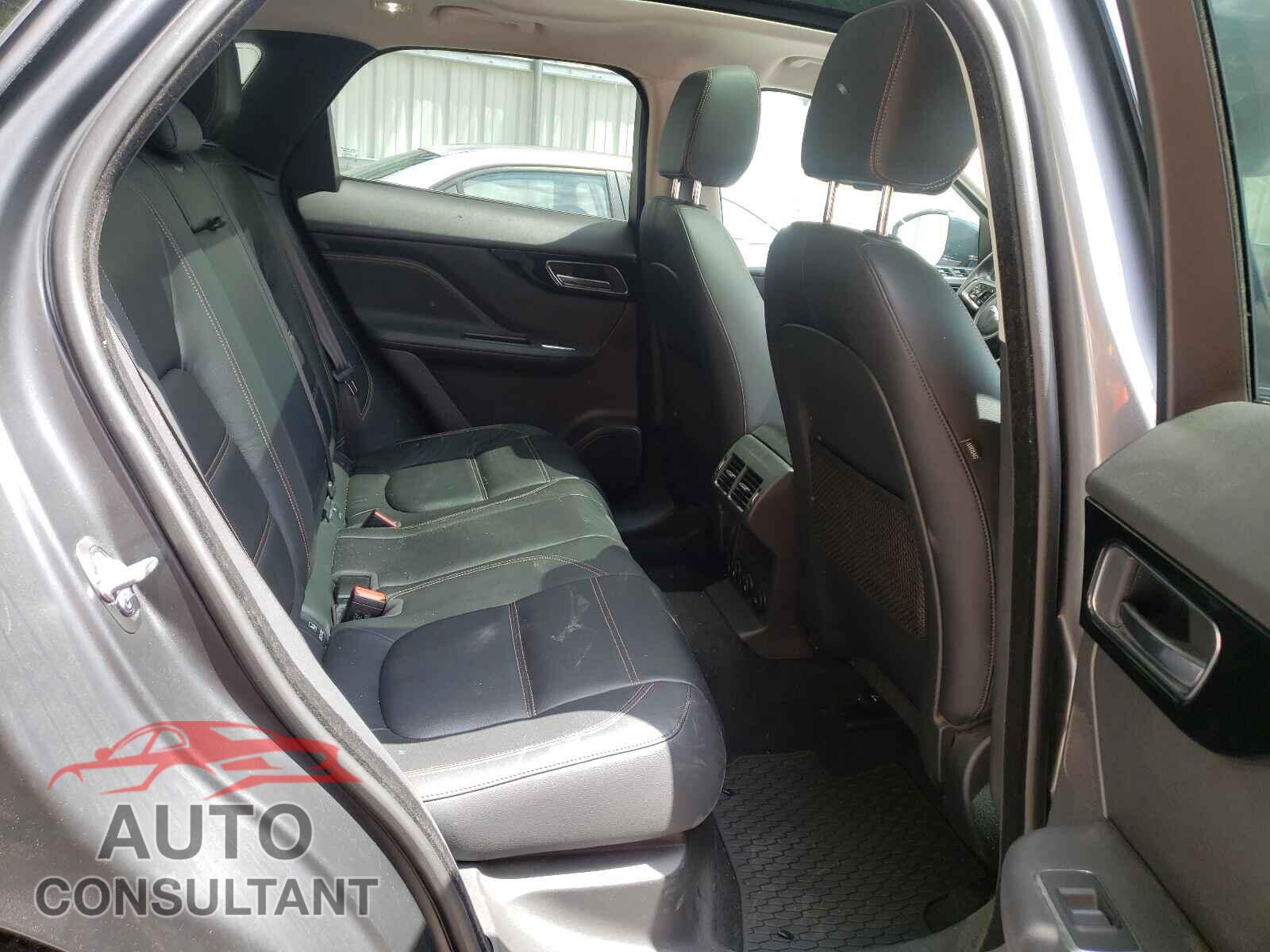 JAGUAR F-PACE 2018 - SADCK2EV7JA270463