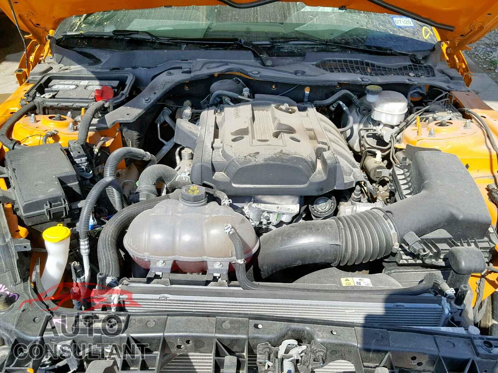 FORD MUSTANG 2018 - 1FA6P8TH8J5117101