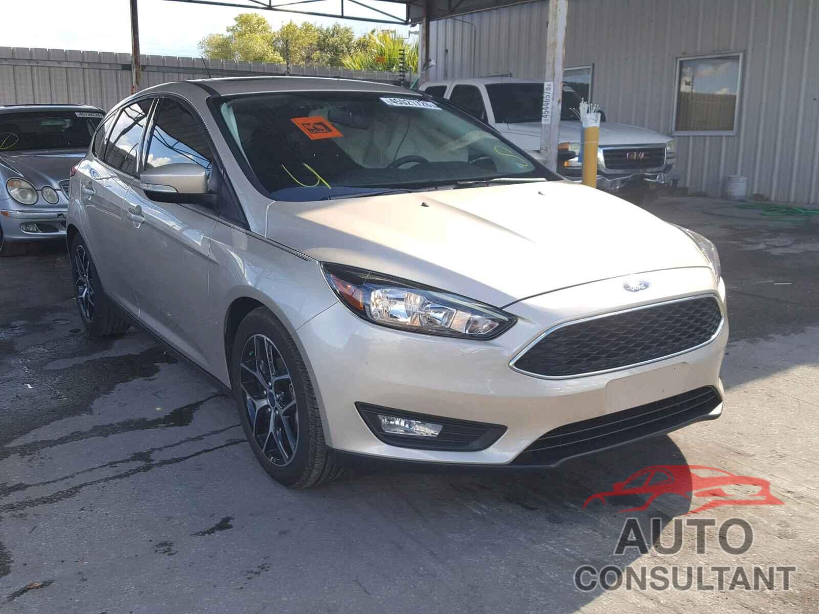 FORD FOCUS 2017 - 1FADP3M28HL331418