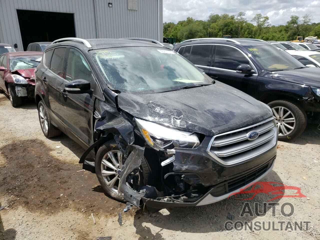 FORD ESCAPE 2017 - 1FMCU0J94HUD26950