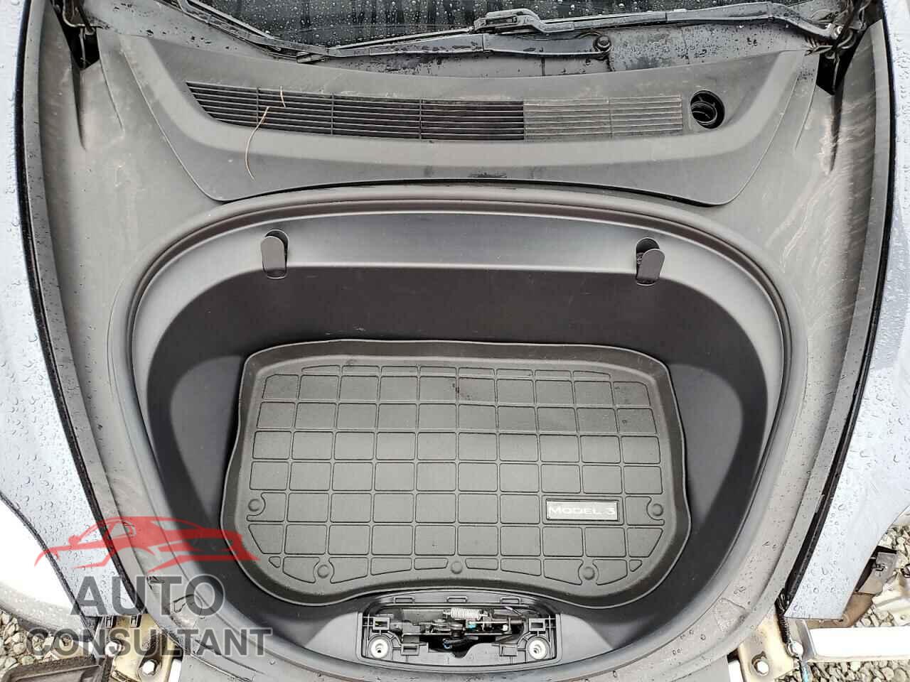 TESLA MODEL 3 2018 - 5YJ3E1EA2JF169204