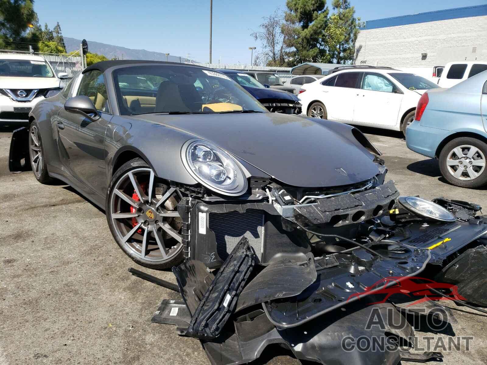 PORSCHE 911 2017 - WP0BB2A97HS136265