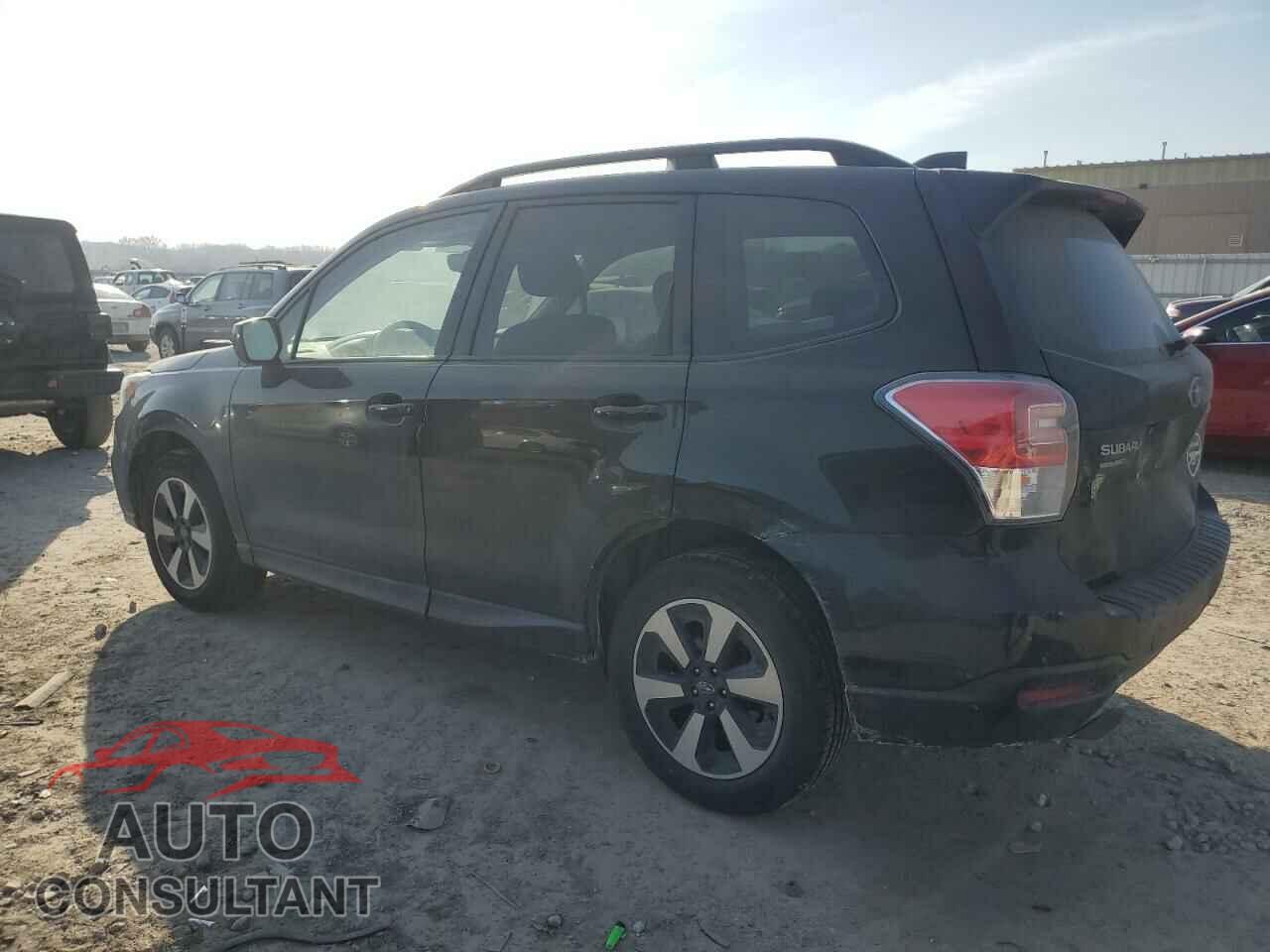 SUBARU FORESTER 2018 - JF2SJAEC0JH438231