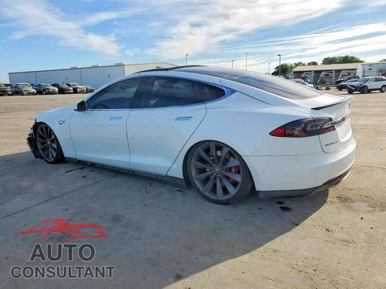 TESLA MODEL S 2014 - 5YJSA1H21EFP63297
