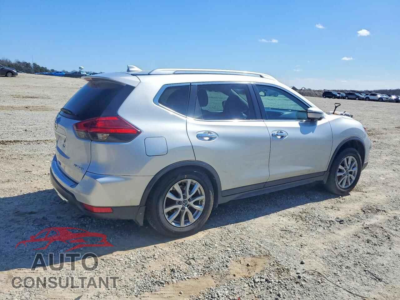 NISSAN ROGUE 2017 - KNMAT2MVXHP524241