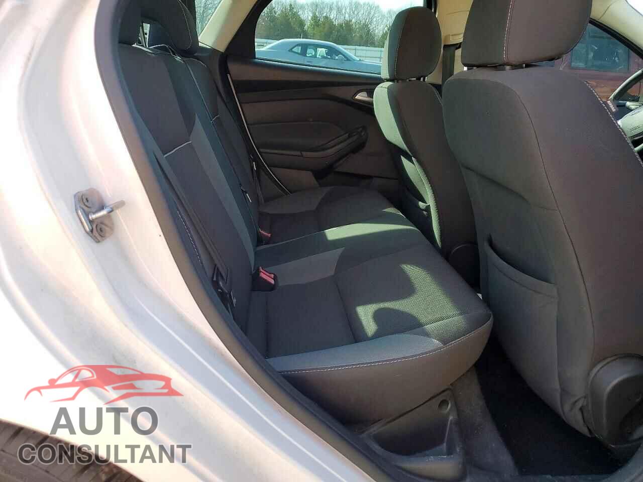FORD FOCUS 2013 - 1FADP3F2XDL123712