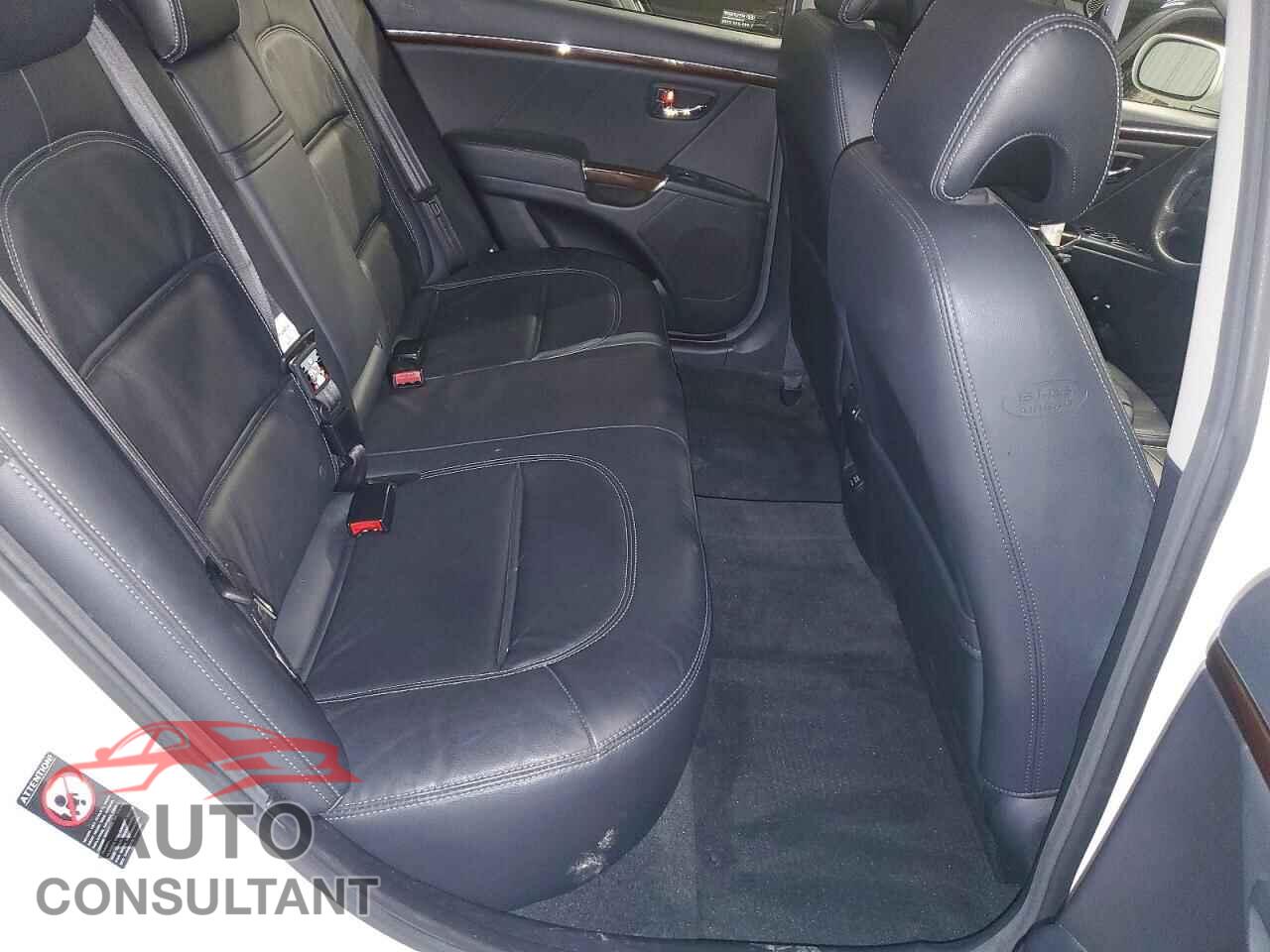 HYUNDAI AZERA 2009 - KMHFC46D39A359140