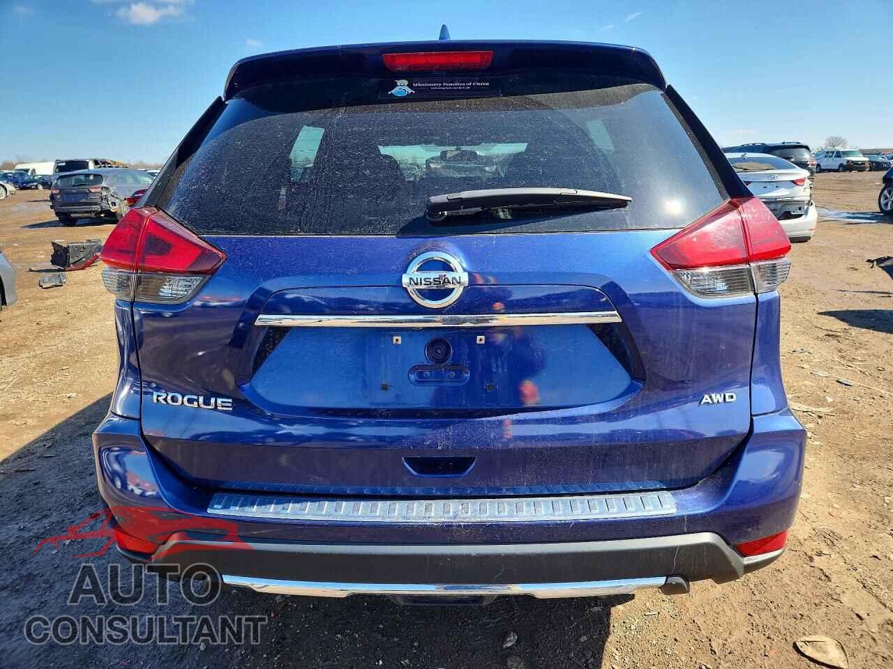 NISSAN ROGUE 2017 - KNMAT2MV4HP603758