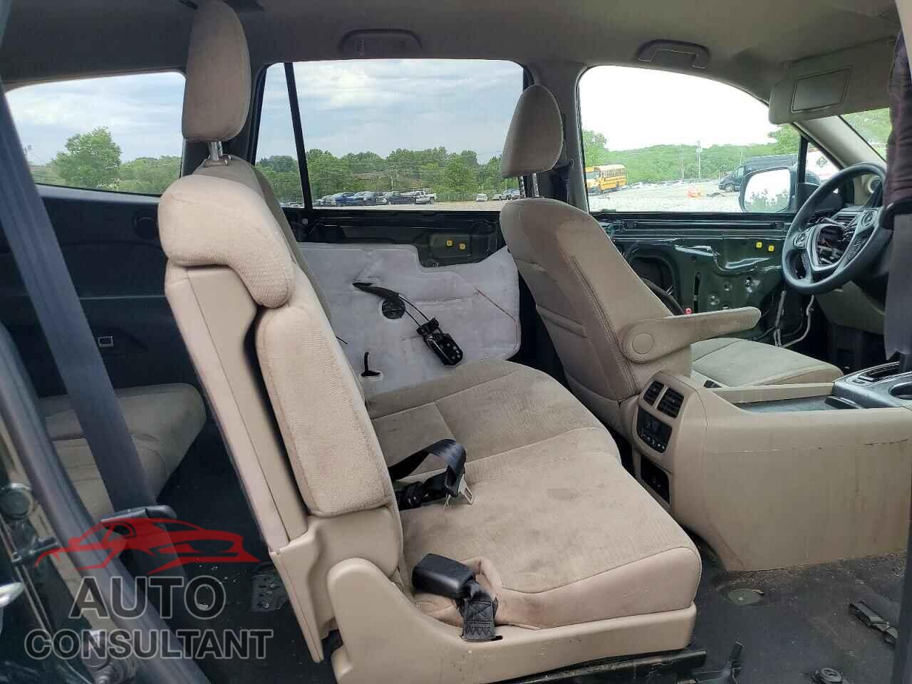 HONDA PILOT 2018 - 5FNYF6H37JB036631