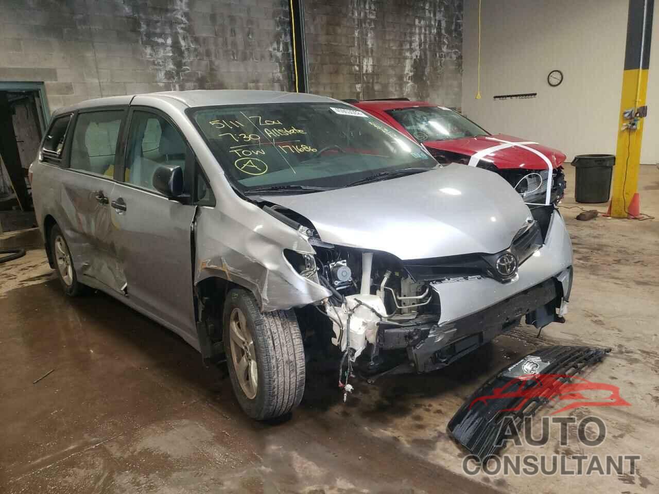 TOYOTA SIENNA 2018 - 5TDZZ3DC1JS915599