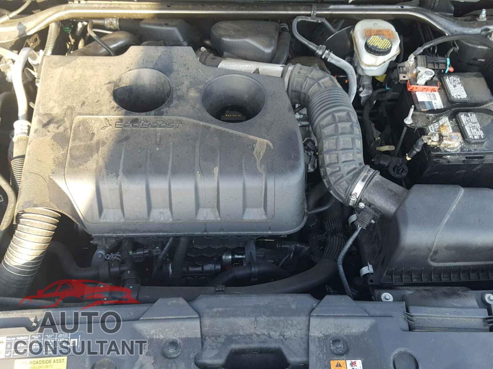 FORD TAURUS 2015 - 1FAHP2D90FG137626
