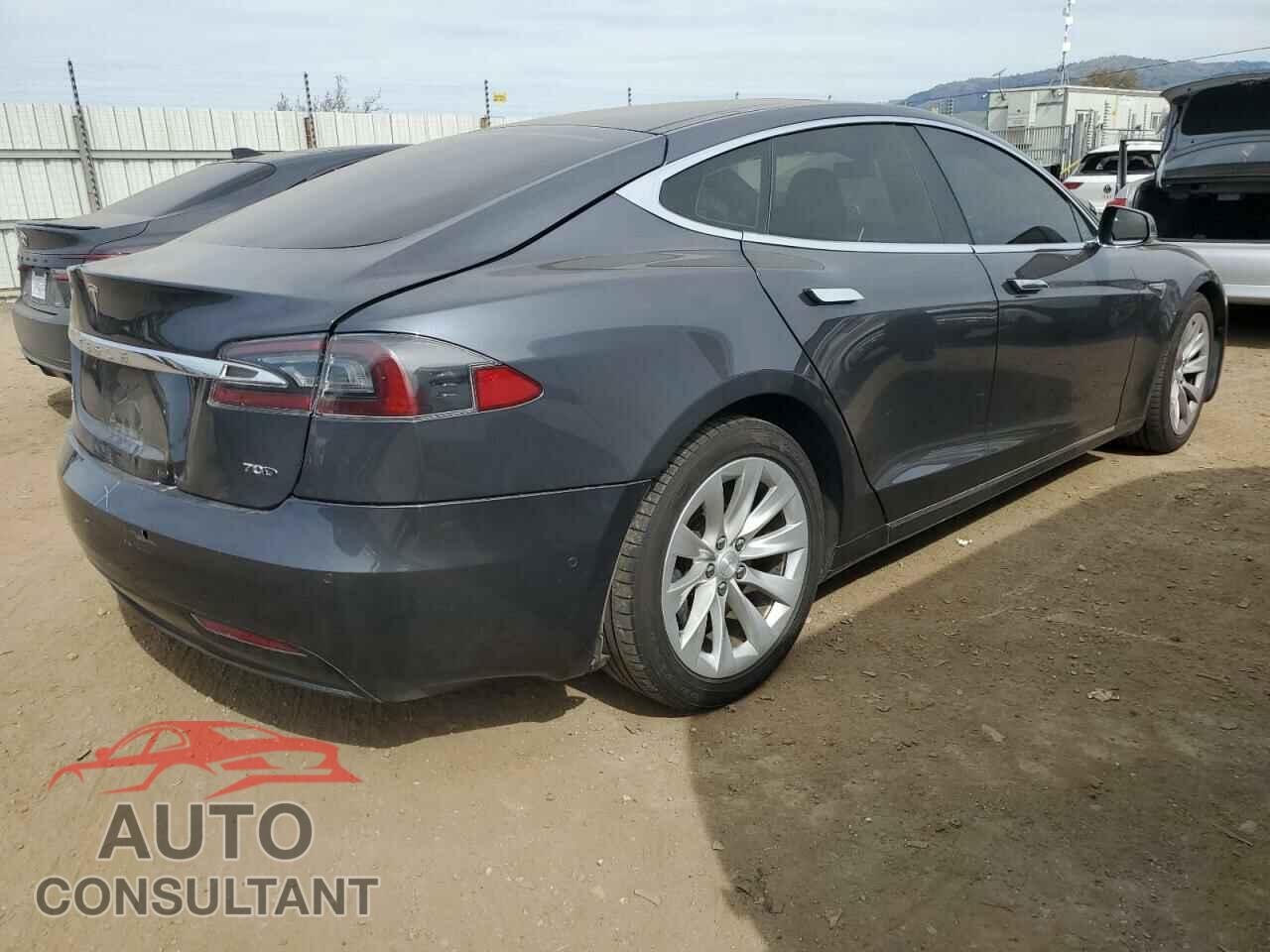 TESLA MODEL S 2016 - 5YJSA1E2XGF139599