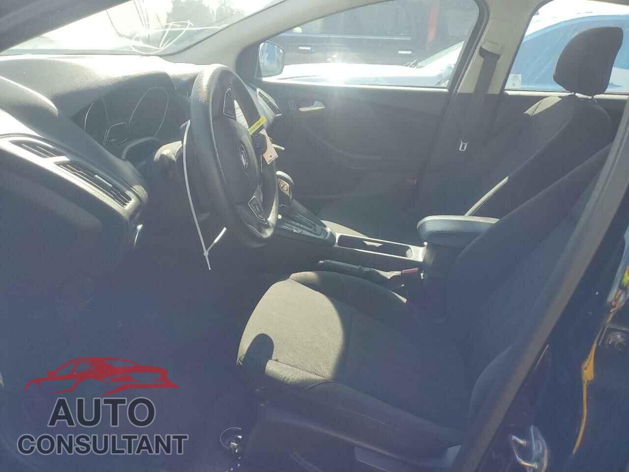FORD FOCUS 2018 - 1FADP3F21JL288026
