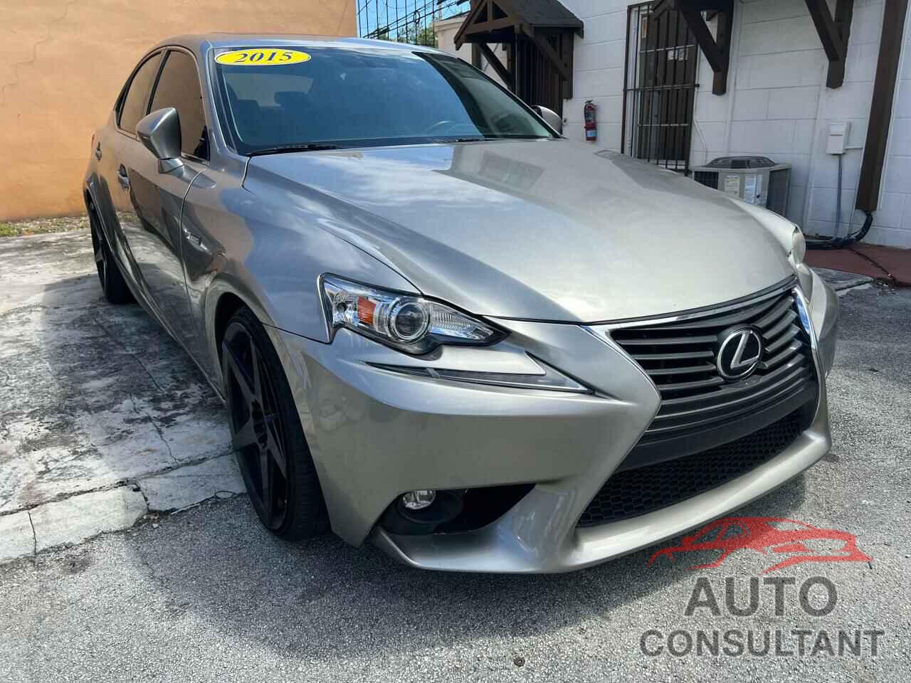 LEXUS IS 2015 - JTHBF1D24F5051990