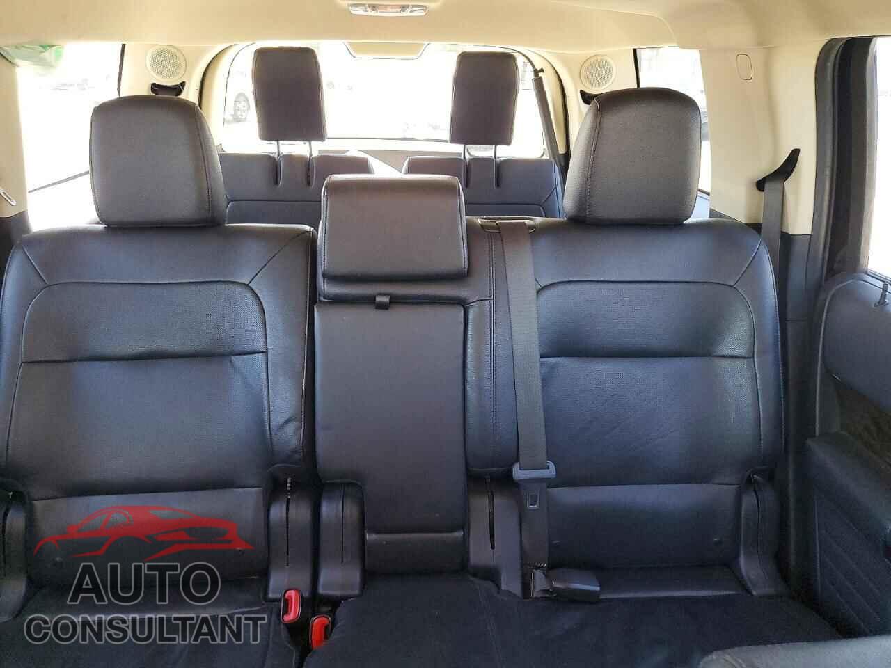 FORD FLEX 2018 - 2FMHK6D83JBA05897