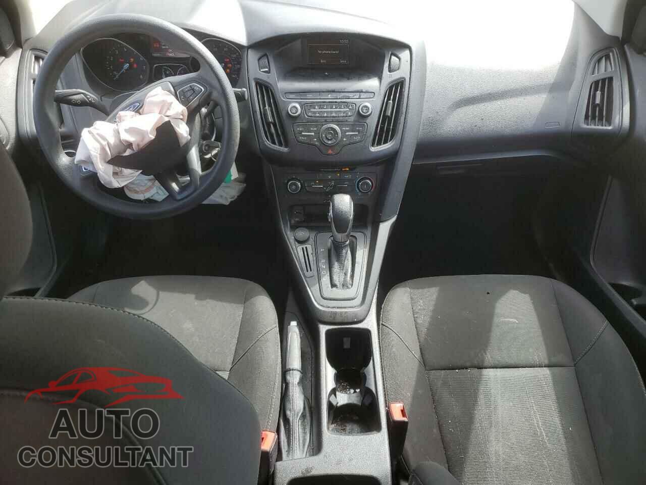 FORD FOCUS 2018 - 1FADP3E29JL277549