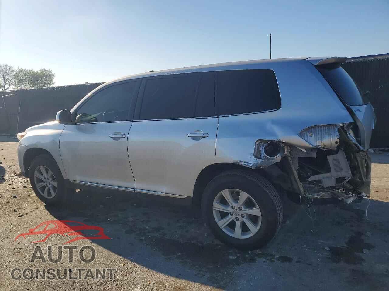 TOYOTA HIGHLANDER 2013 - 5TDBK3EH0DS219336