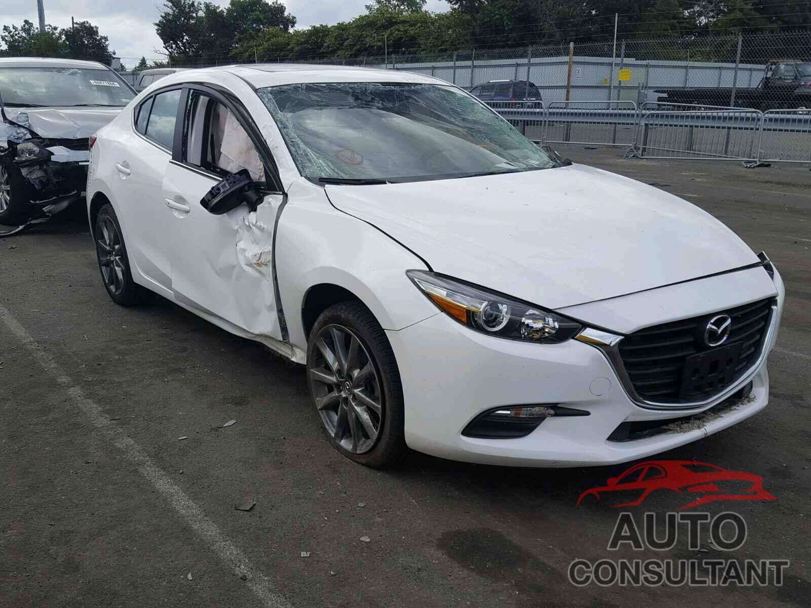 MAZDA 3 2018 - 3MZBN1V34JM162762