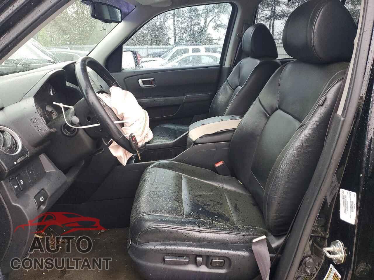 HONDA PILOT 2013 - 5FNYF3H96DB044646