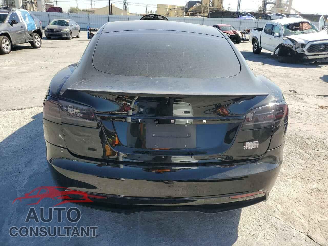 TESLA MODEL S 2024 - 5YJSA1E64RF538417