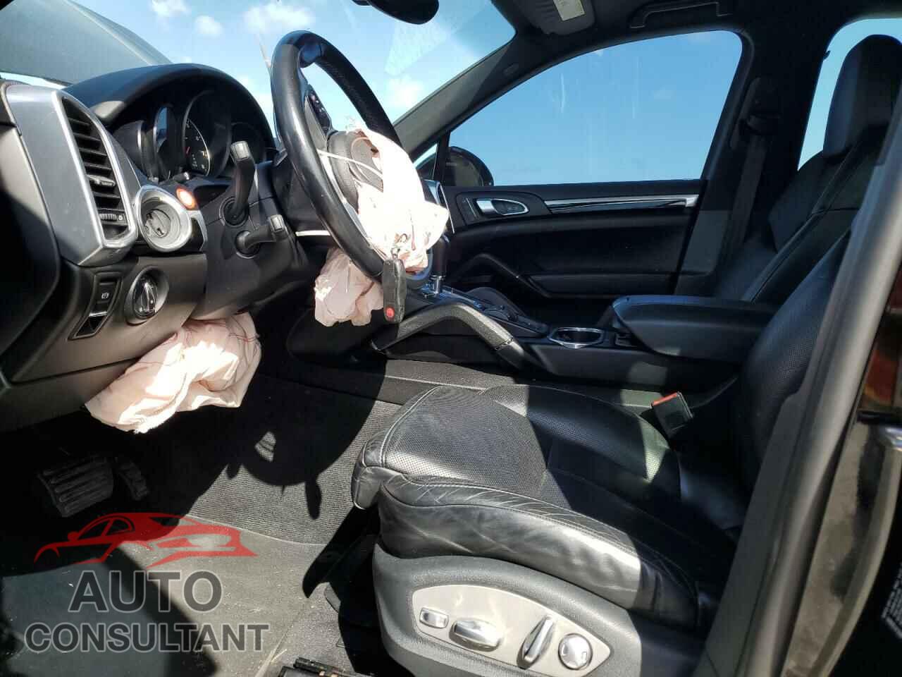 PORSCHE CAYENNE 2016 - WP1AA2A23GLA08758