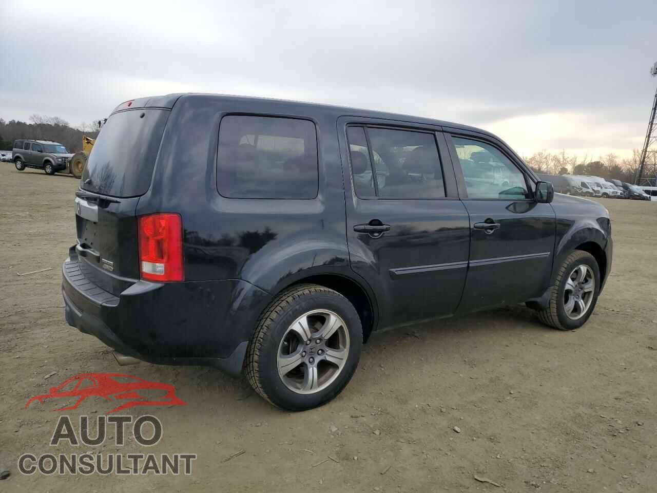 HONDA PILOT 2015 - 5FNYF4H37FB030291