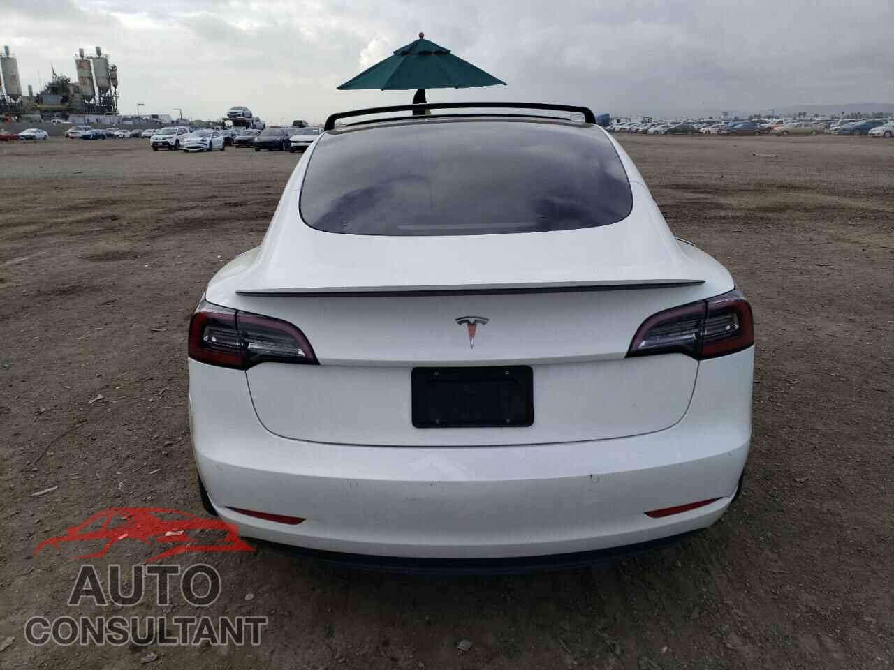 TESLA MODEL 3 2021 - 5YJ3E1EA9MF996752
