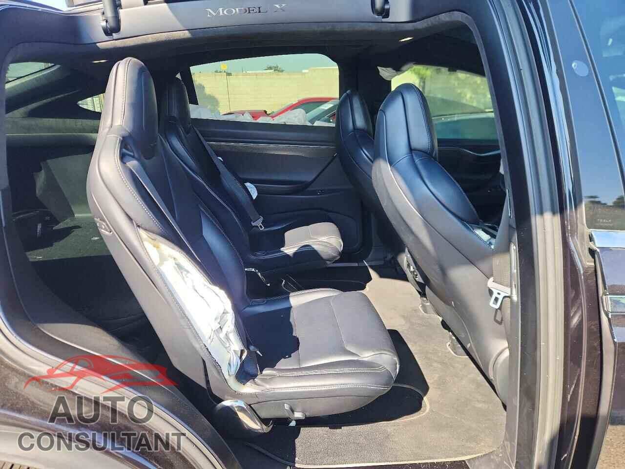 TESLA MODEL X 2017 - 5YJXCBE28HF060844
