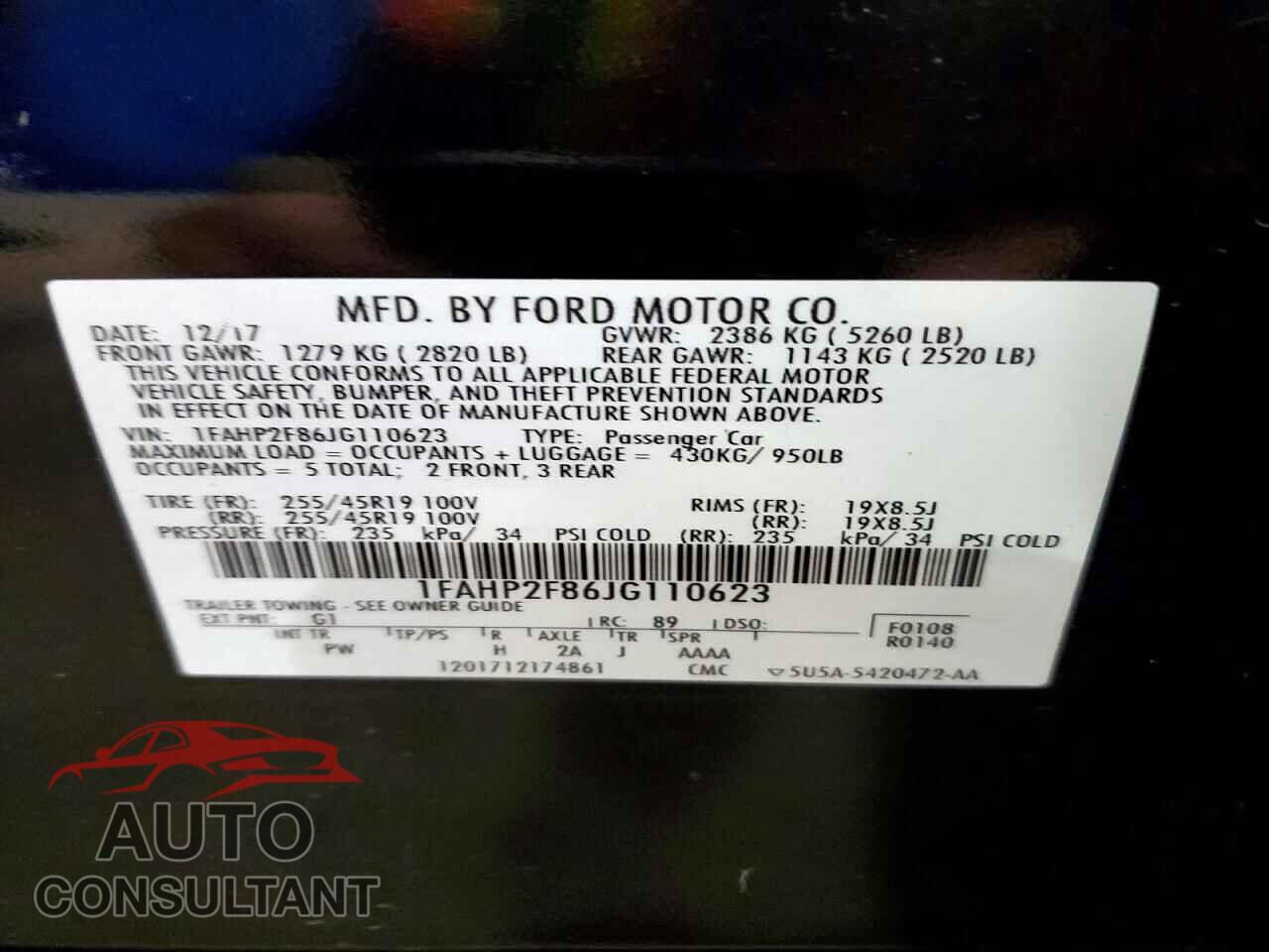 FORD TAURUS 2018 - 1FAHP2F86JG110623