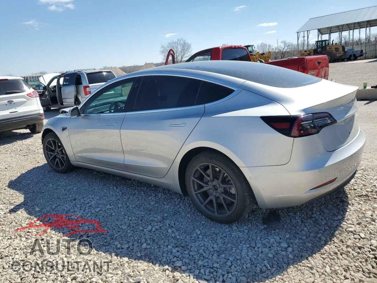 TESLA MODEL 3 2018 - 5YJ3E1EB6JF112819