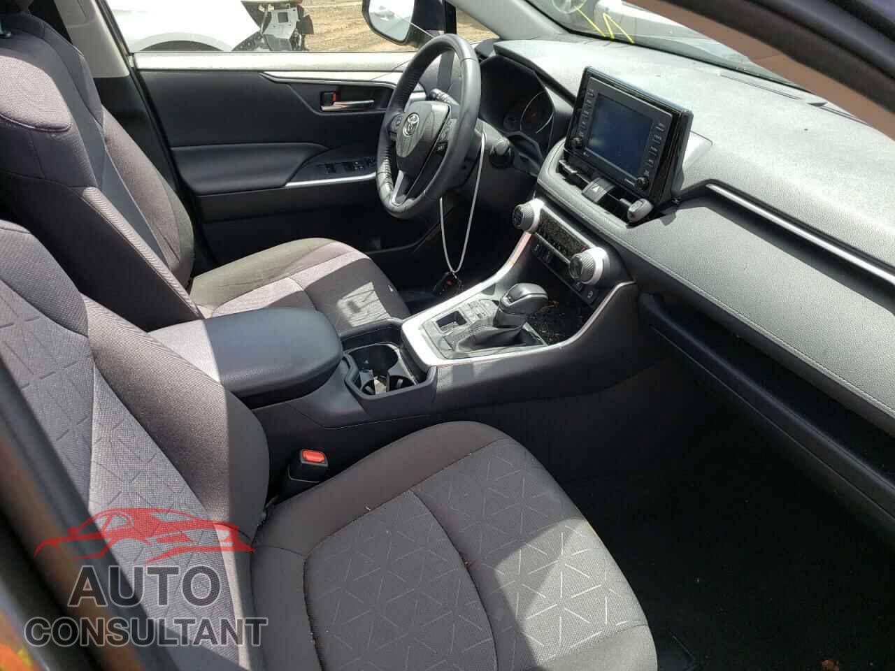 TOYOTA RAV4 2021 - JTMP1RFVXMD531692