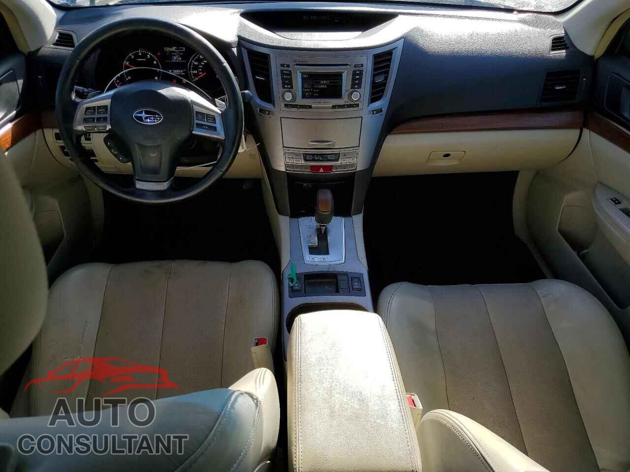 SUBARU OUTBACK 2014 - 4S4BRBLC2E3210908