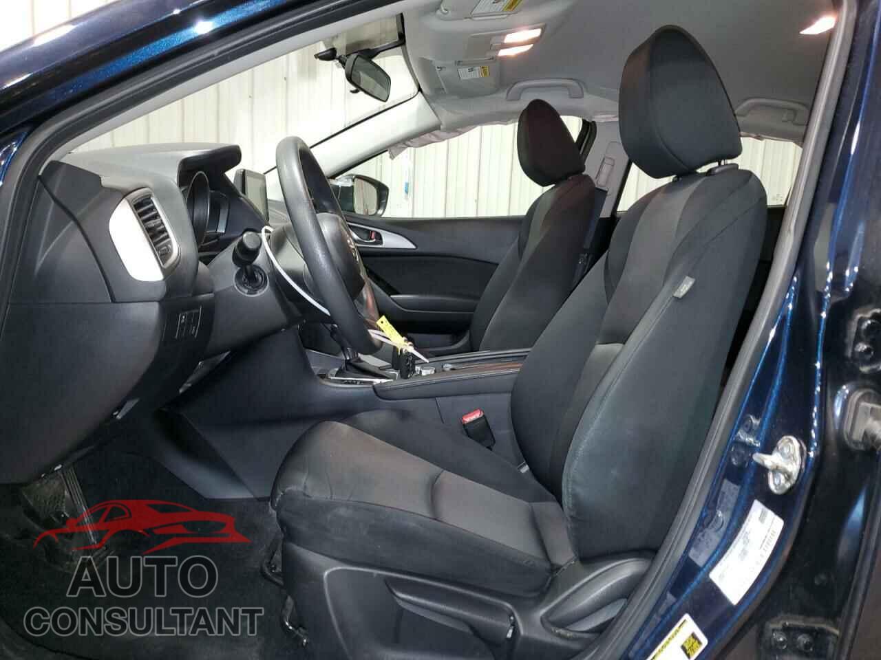 MAZDA 3 2017 - 3MZBN1U76HM112587