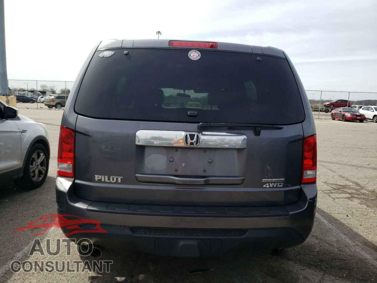 HONDA PILOT 2015 - 5FNYF4H35FB067971