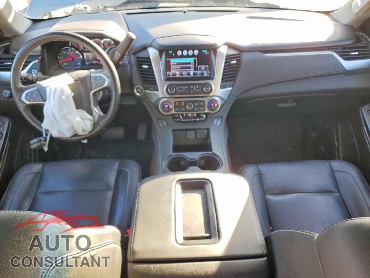 CHEVROLET SUBURBAN 2019 - 1GNSKHKC6KR347380