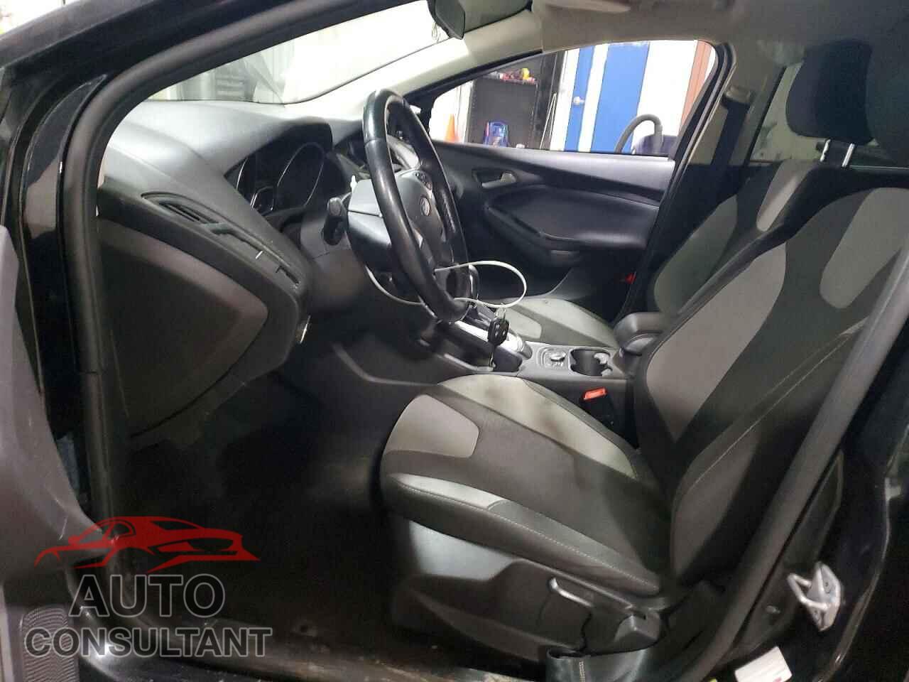 FORD FOCUS 2014 - 1FADP3K21EL117272