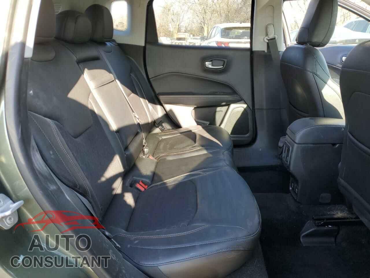 JEEP COMPASS 2018 - 3C4NJDBB2JT200469