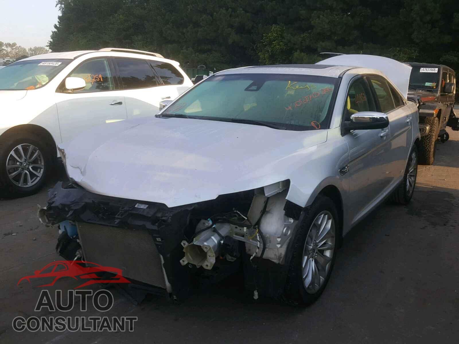 FORD TAURUS 2017 - 1FAHP2F86HG117730