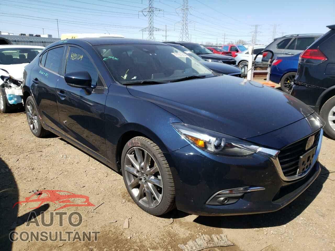 MAZDA 3 2018 - 3MZBN1W38JM165002